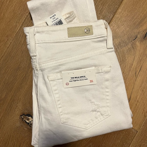 AG - white skinny ankle jeans. - Picture 2 of 2